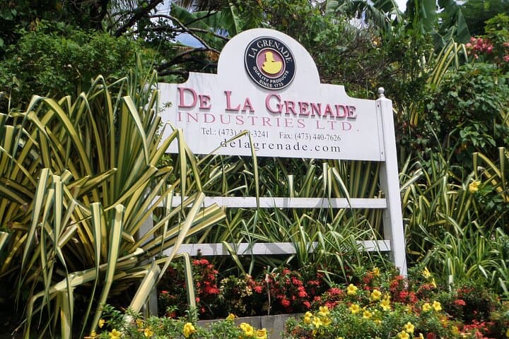 Sampler Tour of Grenada — Fort Views, Chocolate & Rum Tastings photo 3