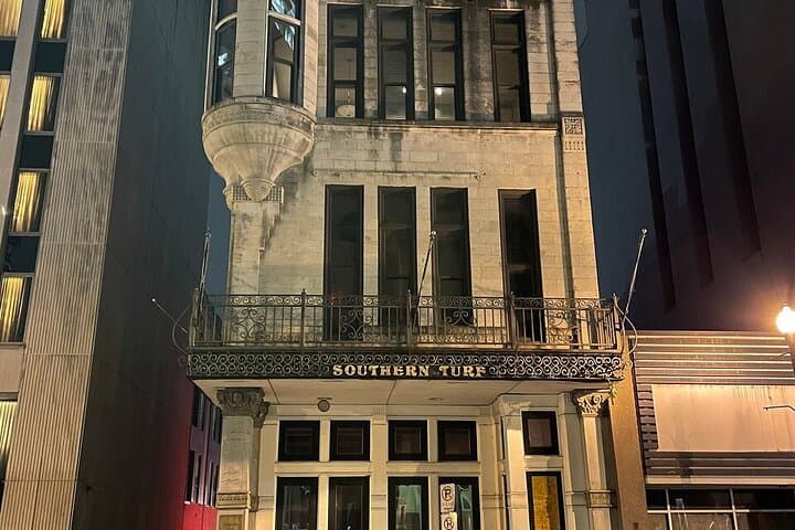 Nashville Haunted Pub Crawl: Seeking Spirits Night-Time Tour on Broadway photo 5