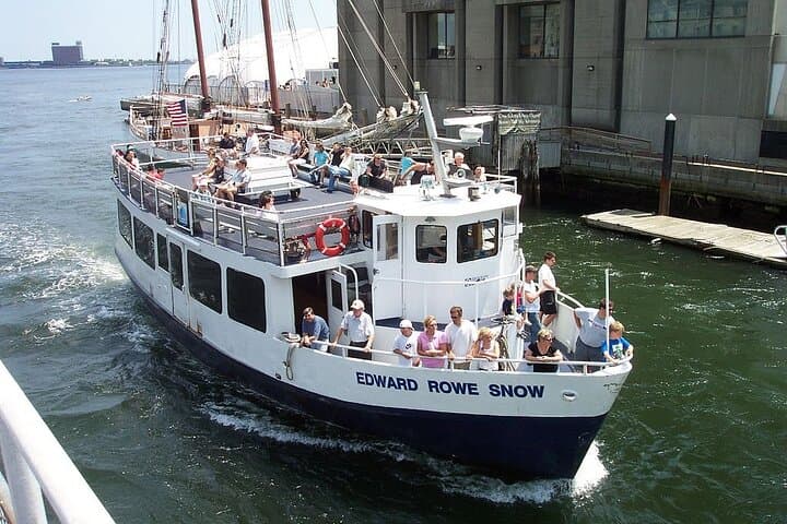 Boston Historic Taverns Walking Tour: Ferry, Freedom Trail & Tastings photo 5