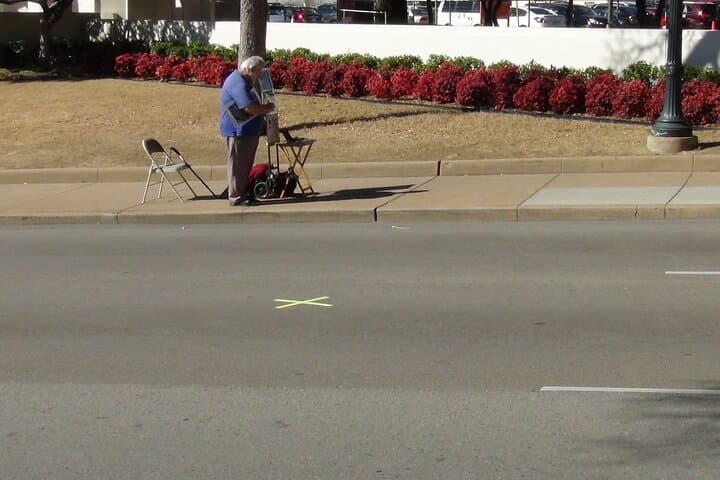 1-Hour JFK Assassination Walking Tour — Dealey Plaza Highlights photo 5