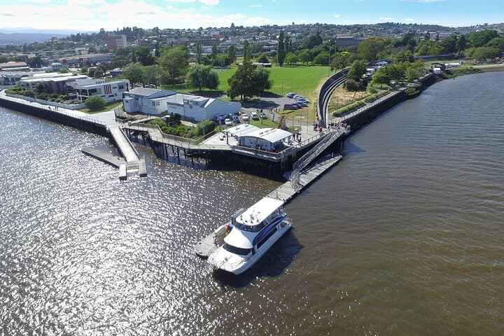 Tamar Valley Luncheon Cruise to Batman Bridge & Cataract Gorge photo 3