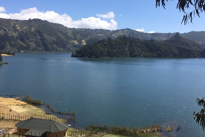 Wenchi Crater Lake Day Trip from Addis Ababa — Hike, Boat & Hot Springs photo 6