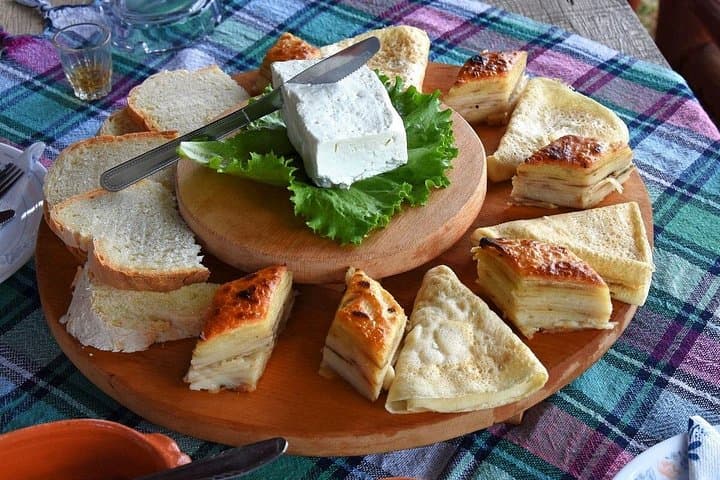 Ohrid Day Tour with Home-Hosted Lunch in Kuratica Village — Lake Ohrid Cultural Excursion