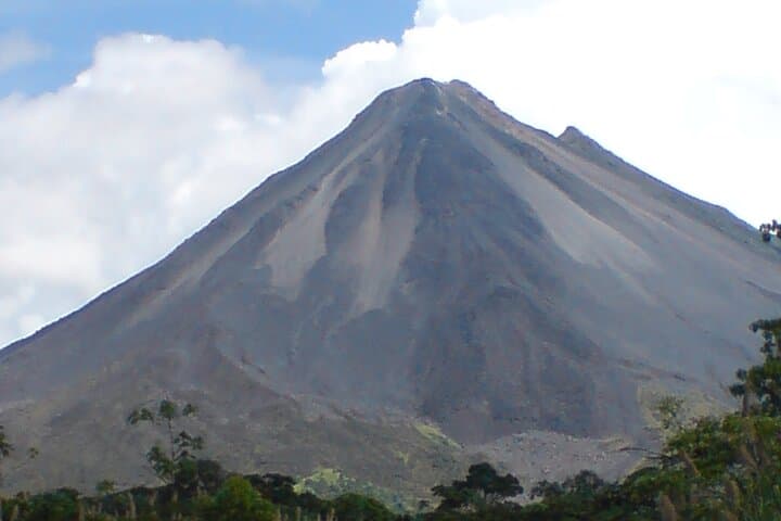 Arenal Volcano and La Fortuna Waterfall: Rainforest Walk & Waterfall Swim photo 5