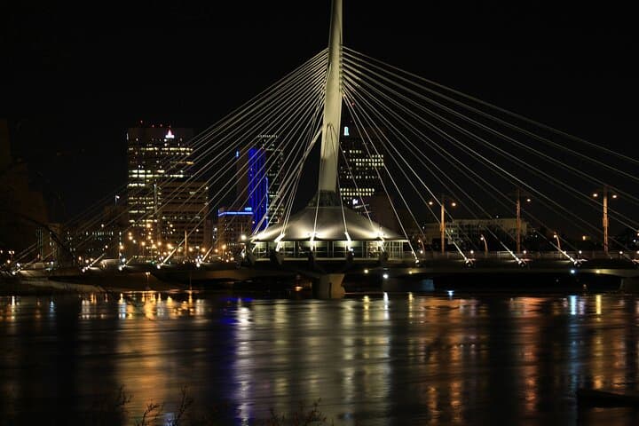Winnipeg Haunted Walking Tour: GPS Audio Ghost Tour of Downtown photo 4