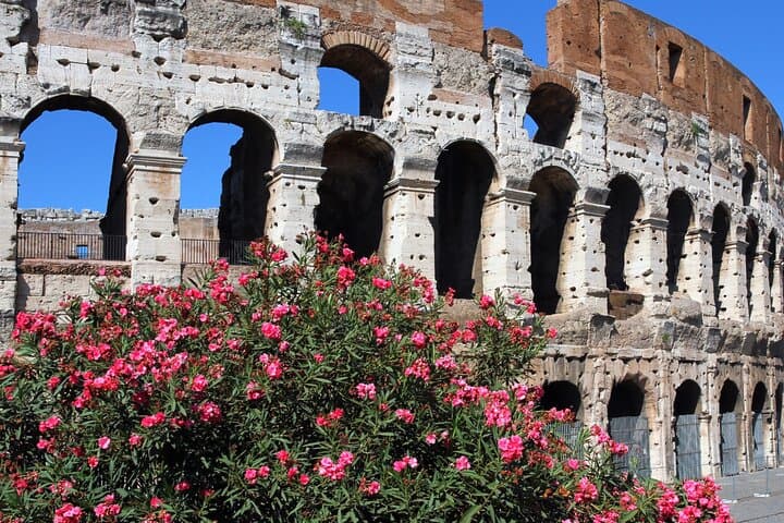 Colosseum Express Tour: Skip Lines & See Ancient Rome in 60 Minutes