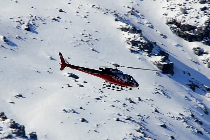 Everest Helicopter Tour from Kathmandu: Fly Over Mount Everest & Everest Base Camp photo 3
