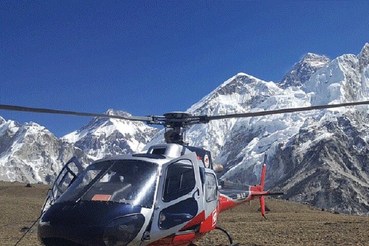 Everest Helicopter Tour from Kathmandu: Fly Over Mount Everest & Everest Base Camp photo 4