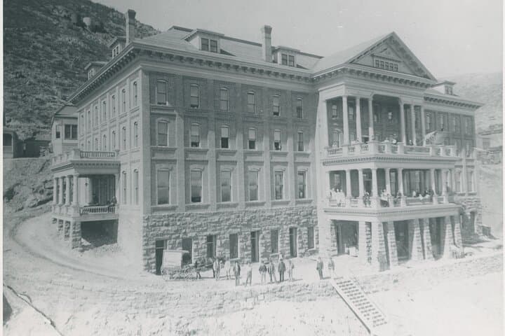 Wild Wild West Tour of Jerome — 90-Minute Guided History of Arizona’s Mining Town photo 4