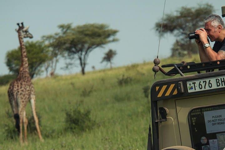 4-Day Great Migration Safari: Serengeti & Ngorongoro Crater Adventure photo 4