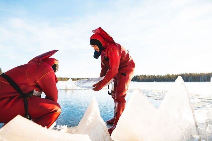 Arctic Ice-Floating in Rovaniemi — Small-Group Daytime Experience photo 3