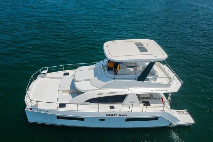 Catamaran to the Rosario Islands: Full-Day Yacht Rental from Cartagena