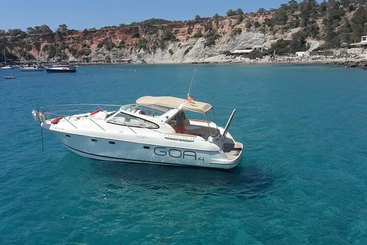 St. Antonio Half-Day Catamaran: Paddle, Snorkel & Beach Shore Excursion in Ibiza photo 2