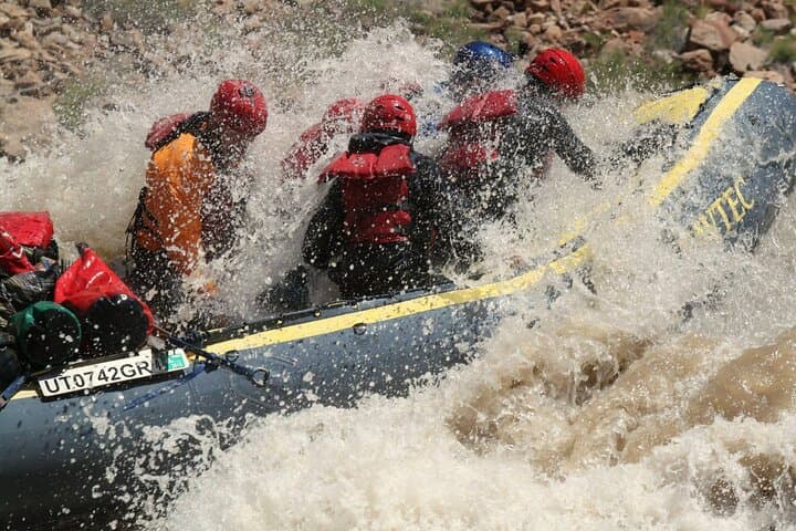 Cataract Canyon Whitewater Rafting from Moab: Full-Day Colorado River Adventure photo 5