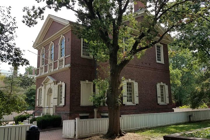 Discover Colonial Philadelphia: Small-Group Walking Tour of Independence Historic Sites photo 3