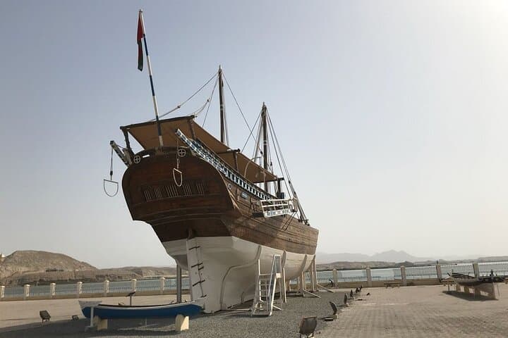 7-Day Oman Adventure: Wahiba Sands, Wadi Shab, Nizwa & Jebel Shams photo 4