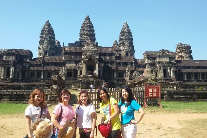 2-Day Private Angkor Wat & Kampong Phluk Tour: Sunrise Temples and Tonle Sap Eco-Tour photo 5