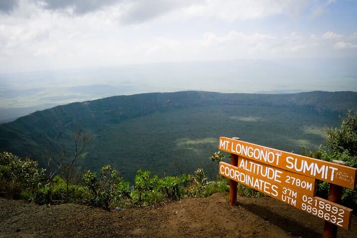 Mount Longonot Day Hike: Crater Rim Trek with Rift Valley Views