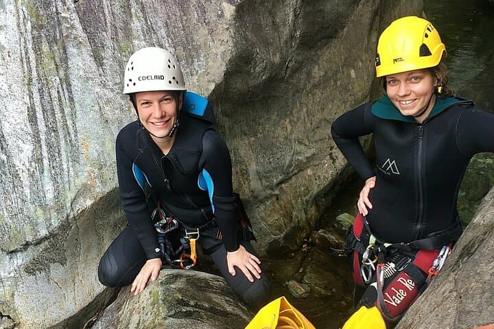 Beginner Canyoning in Ticino: Boggera Gorge Near Bellinzona photo 3