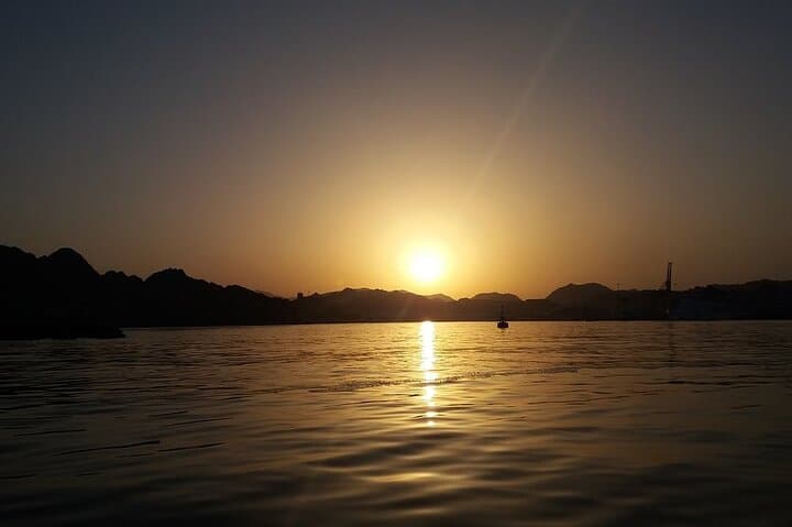 Wadi Shab & Bimmah Sinkhole Private 4x4 Coastal Trek from Muscat photo 4