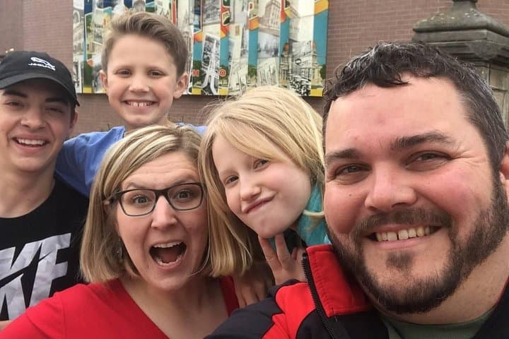 Wacky Walks Indianapolis Scavenger Hunt: Royal App-Led City Adventure