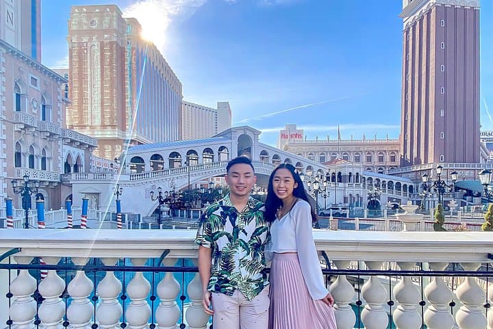 Las Vegas Strip Walking Photo Tour: Capture Iconic Hotel Sights photo 4