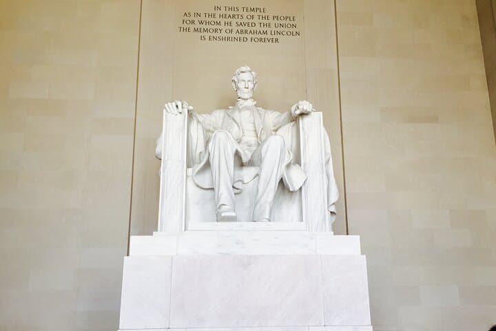 Washington DC Monuments Day Tour from New York — White House, Capitol & Arlington photo 3