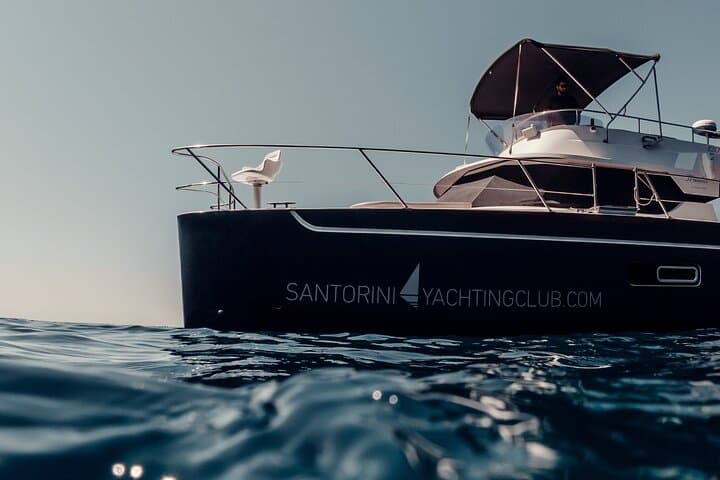 Private Santorini Caldera Cruise from Ammoudi: Power Catamaran with Meals & Open Bar photo 5