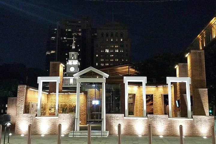 Hamilton Walking Tour Philadelphia: Small-Group Historic Walk Through Early Republic Sites
