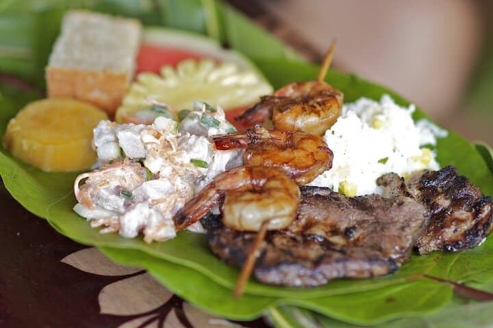 Bora Bora Private Lagoon Snorkel and Motu Lunch — Full-Day Cruise photo 4