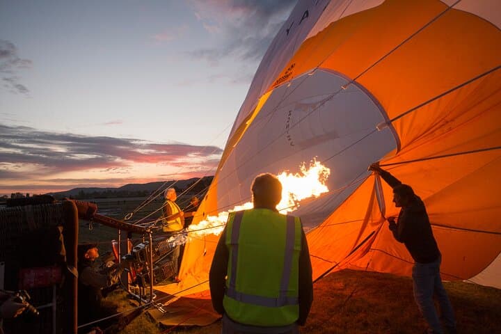 Dawn Hot Air Balloon Flights Over Avon Valley with Breakfast — Perth photo 5