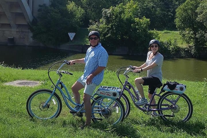 Fort Worth Self-Guided Electric Bike Rental — 2-Hour Pedego Tour photo 3