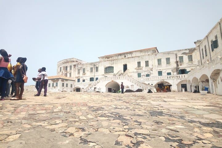 Cape Coast, Elmina Castle & Kakum Canopy Walk: Full-Day Private Tour from Accra