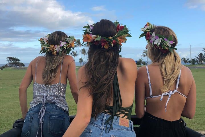 Haku Lei Workshop & Beach Photoshoot on Oahu — Livin' Aloha Experience photo 4