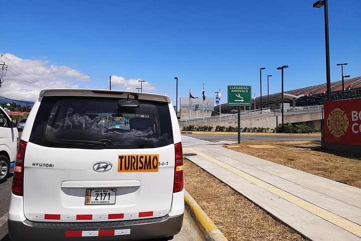 Private Minivan Transfer from Puerto Viejo (Limón) to San José or SJO Airport photo 2