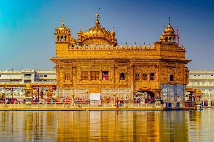 Weekend in Amritsar: Golden Temple, Heritage Walk & Wagah Border Retreat photo 1