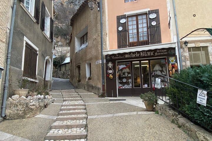 Verdon Gorge Private Tour — Route Napoléon, Castellane & Valensole Lavender photo 5