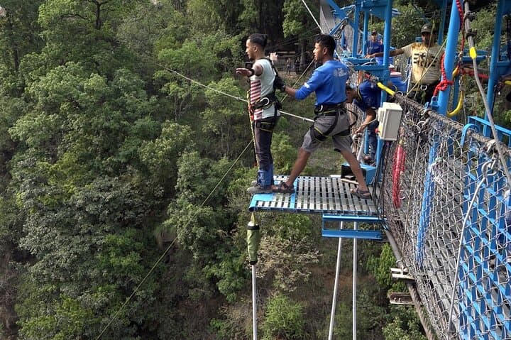 Bungee Jumping at The Last Resort: 160m Drop Over the Bhotekoshi River photo 4