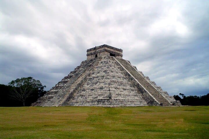 Private Full-Day Chichen Itza, Valladolid & Cenote Tour from Playa del Carmen