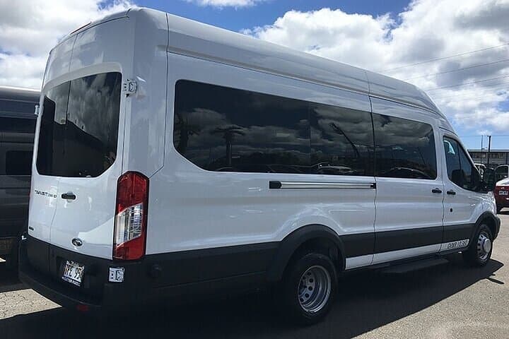 Honolulu Airport to Ko Olina Private Van Transfer — Up to 14 Passengers