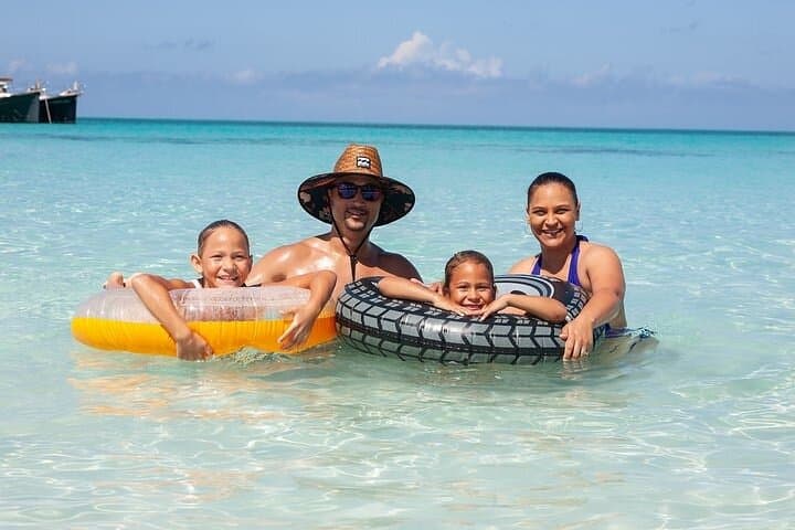 Private Nassau Charter: Snorkel Reefs or Fish Offshore on a 31ft Bertram photo 2