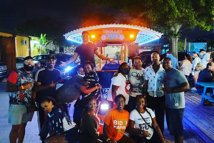 St. Pete Party Bike Pub and Mural Mixer: Trolley Pub Bar Crawl photo 6