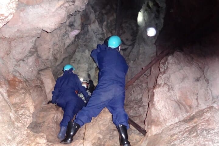 Private Ninja Training in Sarudado Cave — Hidaka Cave Ninja Experience photo 4