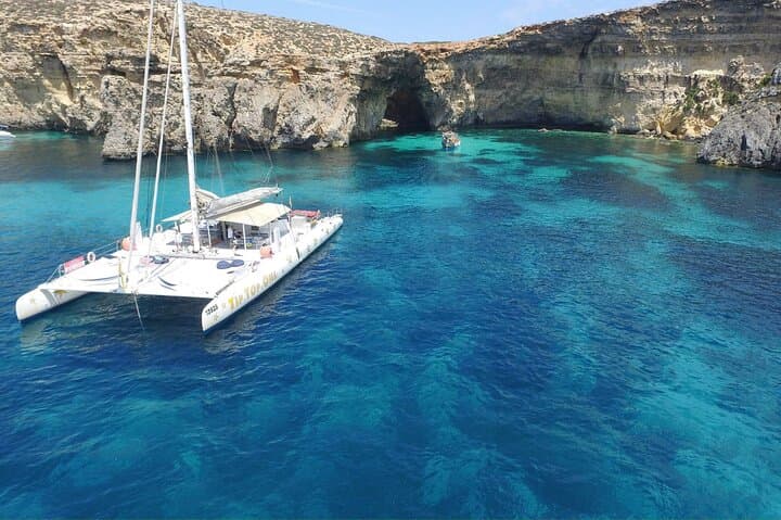 Full-Day Catamaran Cruise to Comino & Grand Harbour (Lunch Included) photo 1
