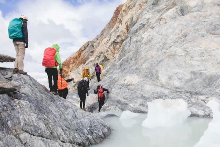 Trek to Ojo del Albino Glacier & Laguna Esmeralda — Full‑Day from Ushuaia photo 3