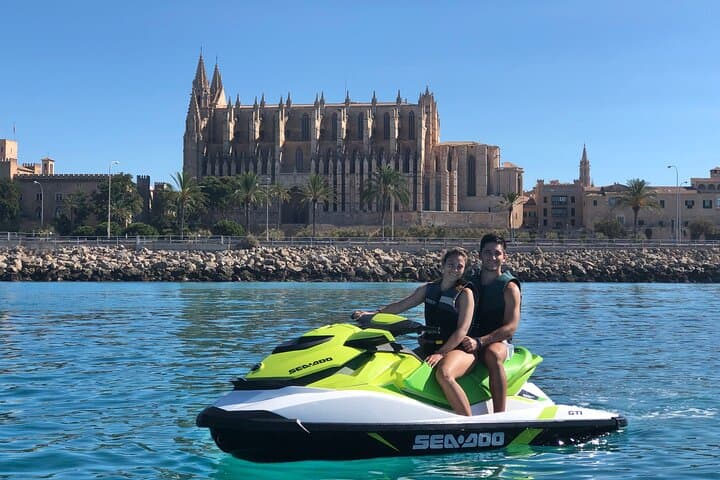 Jet Ski to Palma Cathedral: 30-Minute Coastal Rush in Mallorca