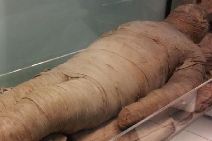 Cairo Day Trip from Hurghada: Fly to the Pyramids, Egyptian Museum & Khan El Khalili photo 3