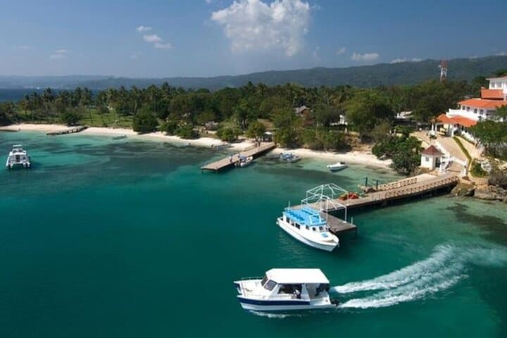 Full-Day Samana Adventure: El Limón Waterfall, Cayo Levantado & Horseback Safari photo 6