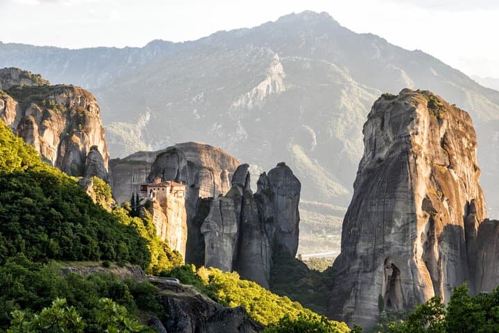 Meteora from Thessaloniki: 2-Day Guided Trip with Sunset, Monasteries & Hike