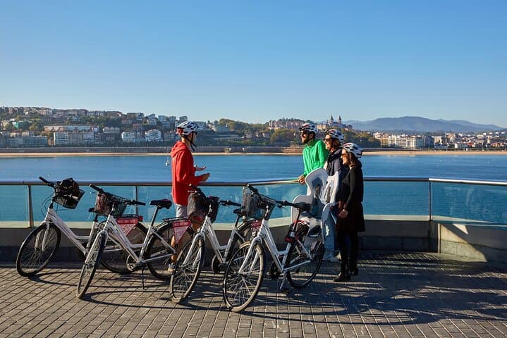 Cycle San Sebastian: La Concha, Gros & Basque City Secrets photo 5